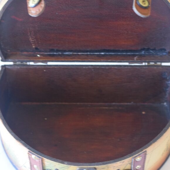 Vintage Half-Moon-Shaped Carrying Case Printed with Map with Latch and Handle - Picture 6 of 7